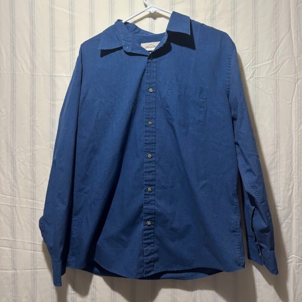 St. John's Bay Blue Dress Shirt Medium - Excellent Condition